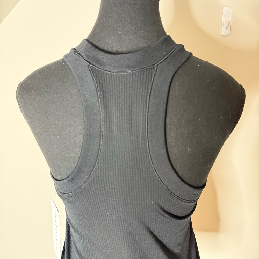 ATHLETA New Renew Seamless Tank Black Ribbed Racerback Fitted Size Medium - Picture 8 of 14